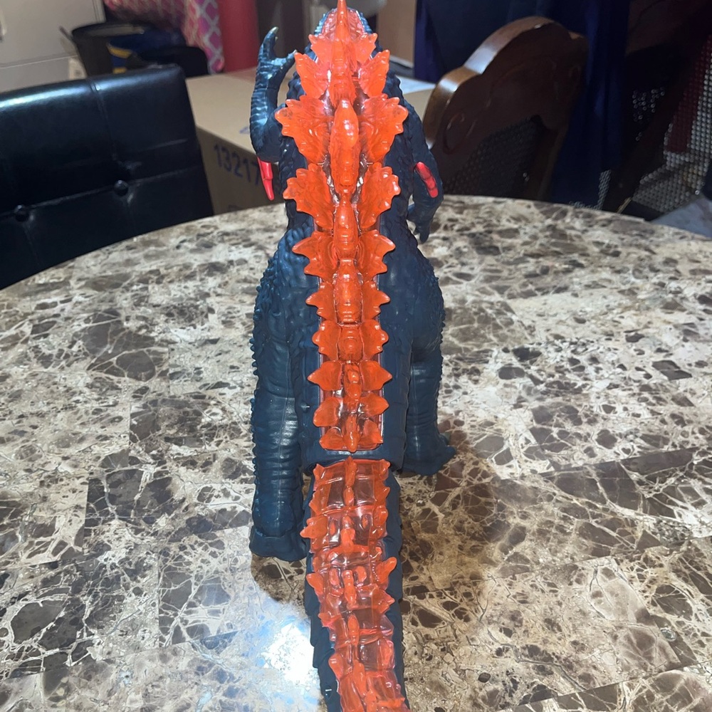 Giant Godzilla Kong 11” Evolved Action Figure 2024 Monsterverse MISSING END TAIL - Picture 7 of 9